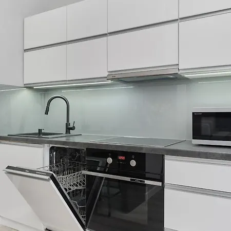 Odra Tower With Free Garage By Renters Διαμέρισμα *