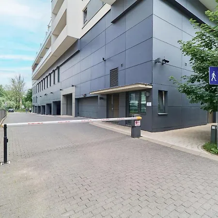 Διαμέρισμα Odra Tower With Free Garage By Renters Βρότσλαβ