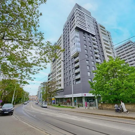 Odra Tower With Free Garage By Renters Διαμέρισμα *