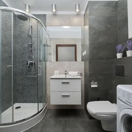 Odra Tower With Free Garage By Renters شقة *