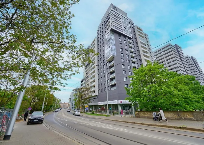 Odra Tower With Free Garage By Renters Apartment *